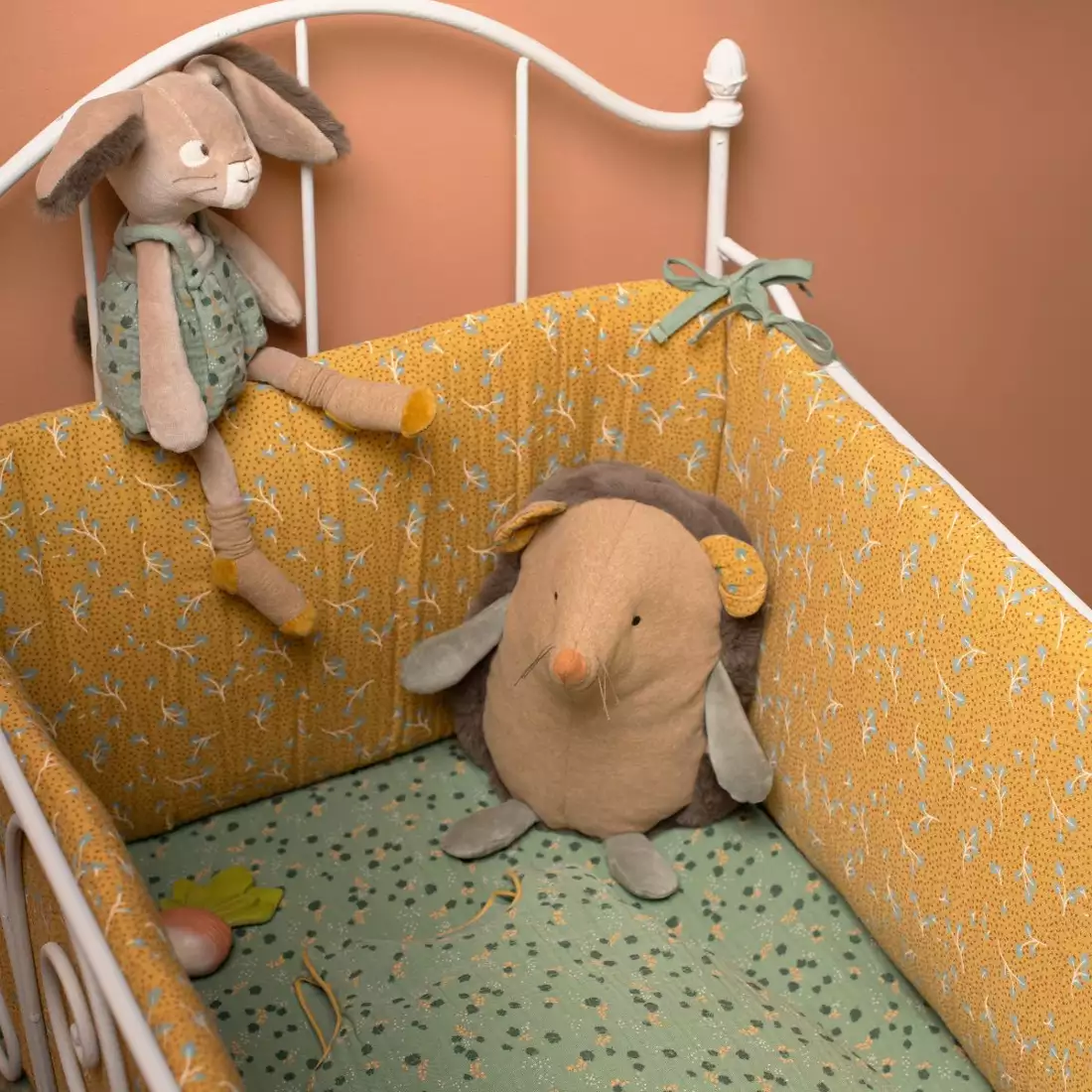 Peluche musical trois petits lapins Moulin Roty