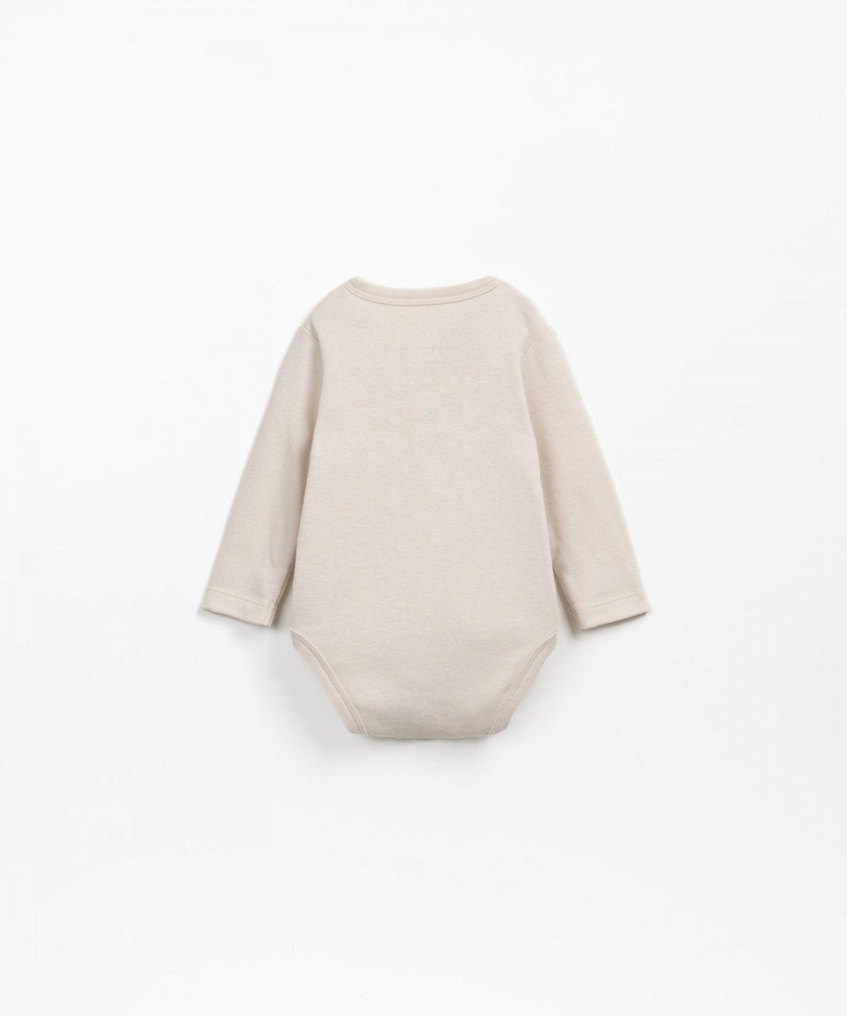 ropa play up