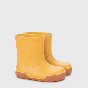bota agua pau amarillo igor